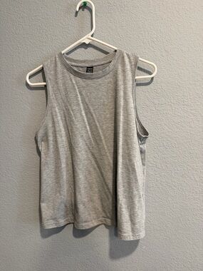 SHEIN Gray Ribbed Muscle Tee Tank